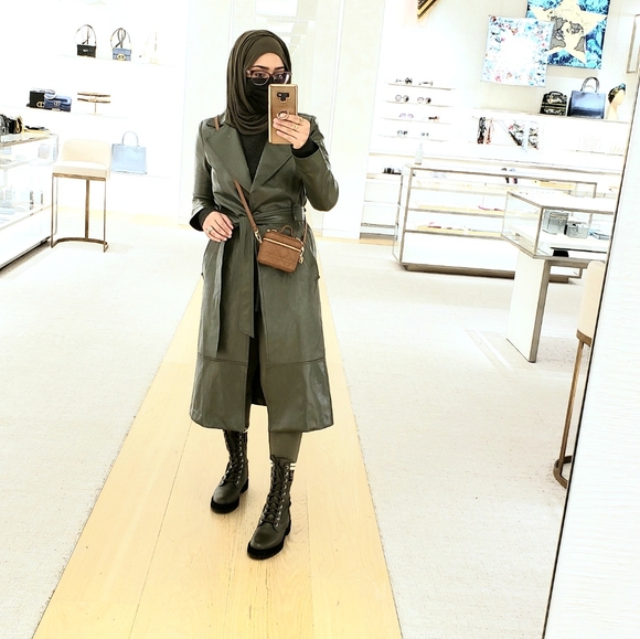 ****SOLD*******100% Authentic Micro Lady Dior Cannage vanity case brown leather - Picture 6 of 7